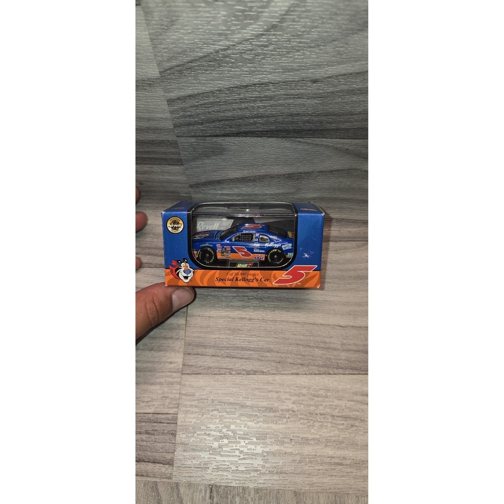 1997 Terry Labonte #5 1/43 Special Kellogg's Car Revell Collection
